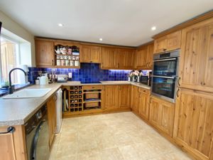 Breakfast Kitchen- click for photo gallery